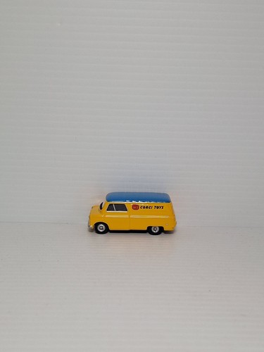 Corgi trackside die - die, cast