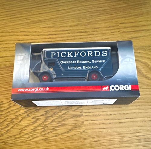 Corgi dg146016 pickfords guy - corgi,