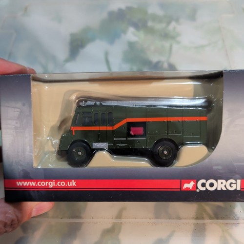 Corgi trackside model dg221000 - trackside,