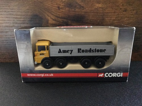 Corgi trackside guy big - 1:76, j