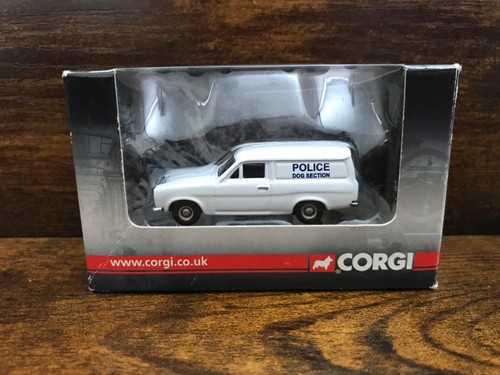 Corgi trackside ford - 1:76,