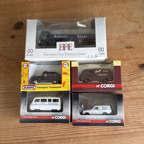 Corgi trackside vehicles - 4x,