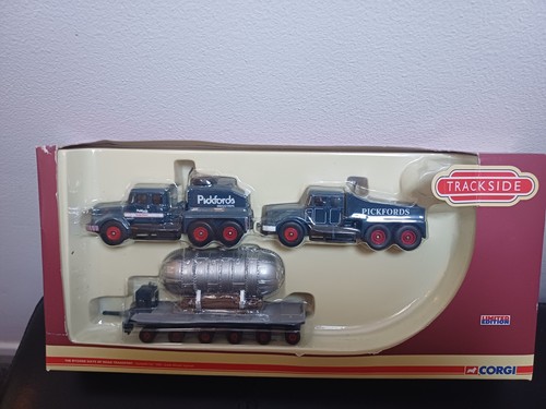 Corgi dg198000 trackside - corgi,