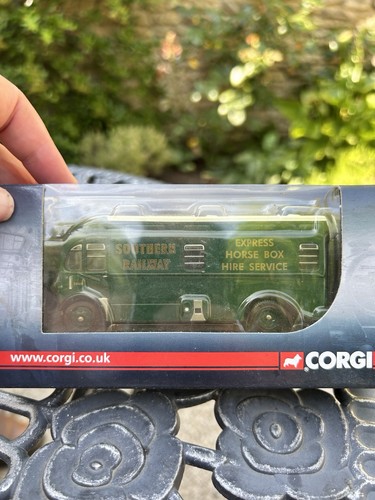 Corgi trackside dg213001 boxed - trackside,