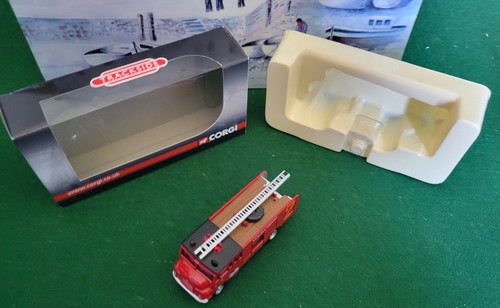 Scale corgi trackside - 1:76,